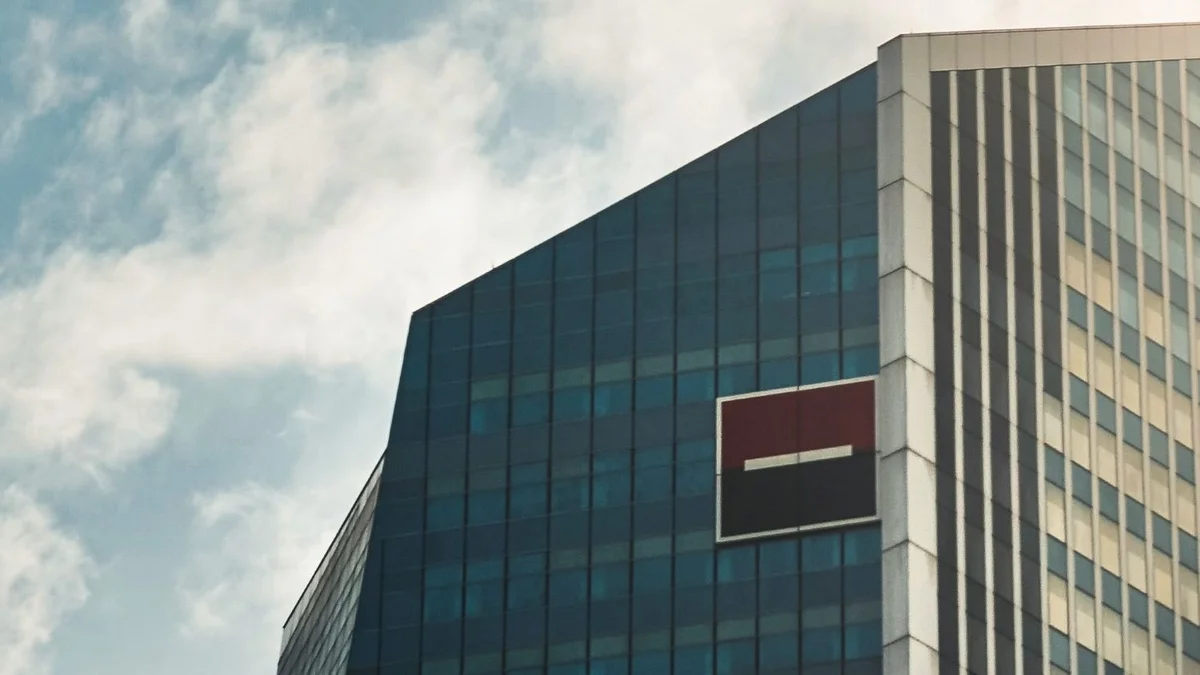 SocGen lost a whole bunch of people in London. Again