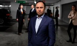 The soft skills that help elite men achieve finance jobs