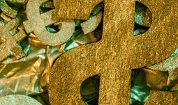Morning Coffee:  Incoming JPMorgan analysts on $110k salaries cause complaints. The peril of single, smart women