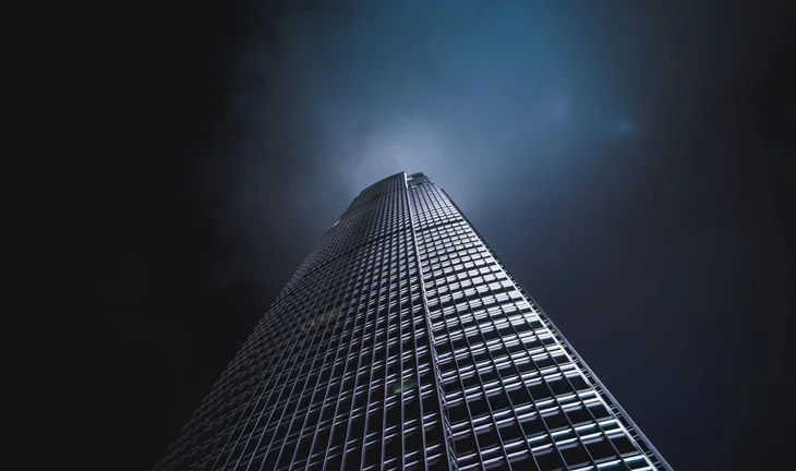 Morning Coffee: A bad omen for bonuses at Deutsche Bank and Credit Suisse. A CFA Charter is not the secret sauce