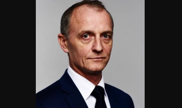 Deutsche Bank is hiring Credit Suisse's ESG people, too