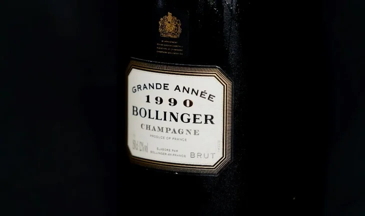 Toxic atmosphere at M&A boutique after bankers stole champagne from the fridge