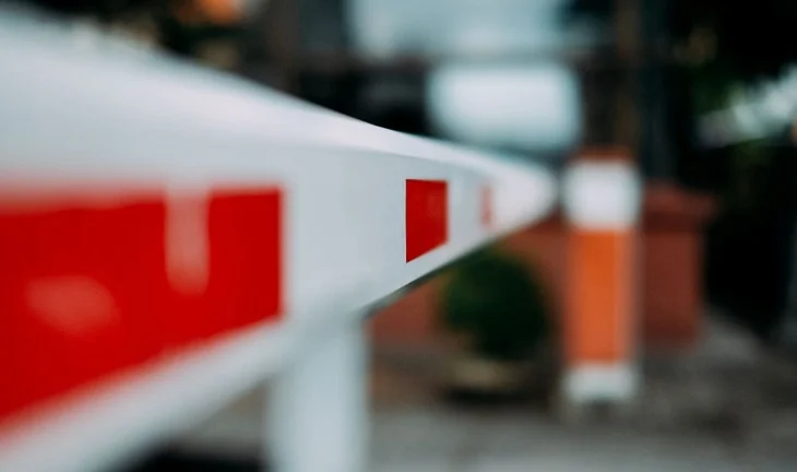 Digital gurus hopeful banks will finally fire everyone in their way