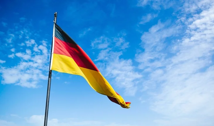 Junior bankers are paid okay in Germany. Their bosses less so