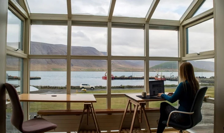 Fintechs are doubling down on remote working in 2022