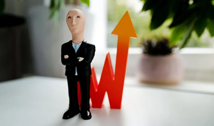 Pay for hedge fund portfolio managers vs. long-only PMs in London 