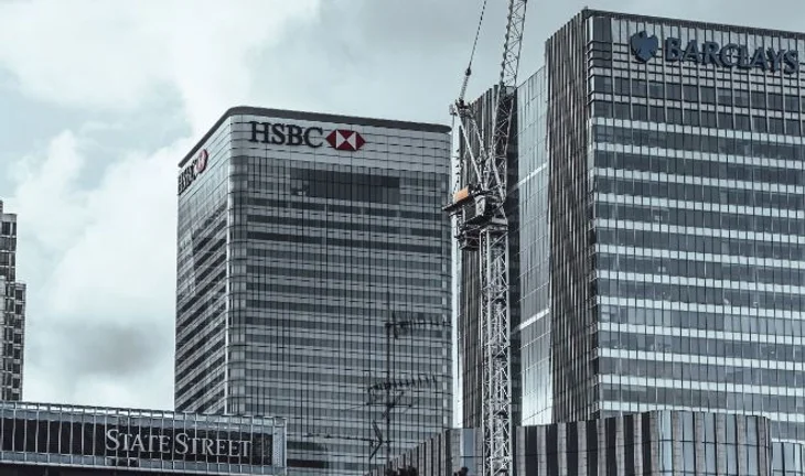 Barclays' bankers could have 2021 bonuses clawed back